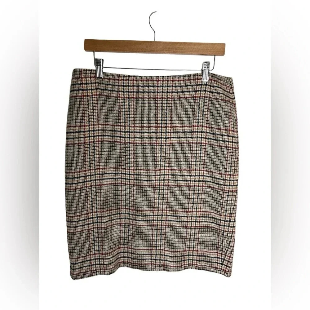 Talbots Tan Black Red Orange Plaid Straight Pencil Skirt Wool Blend Size 10 P